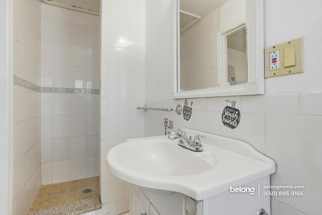 Photo - 210 N Delaware St