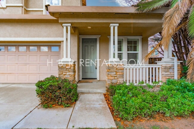 Photo - Comfort, Convenience & Space — Tracy Living at Its Best