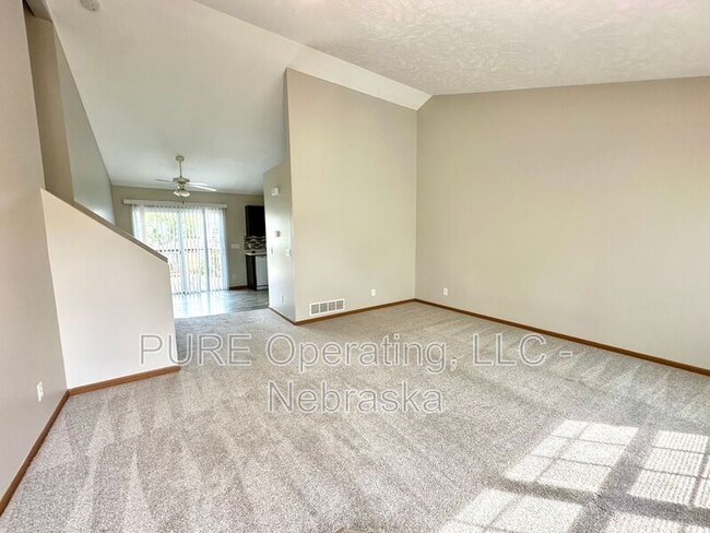 Photo - 6215 N 128th St