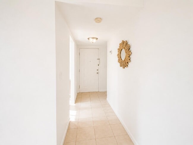 Photo - 711 N Pine Island Rd Unit 204