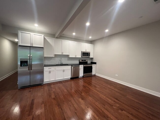 Photo - 4636 N Malden St Unit 3N