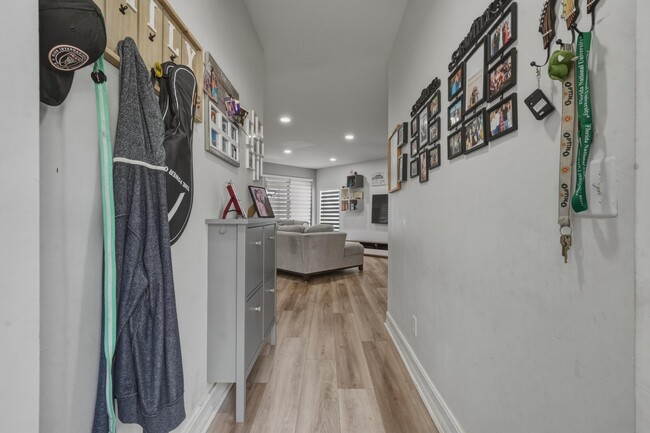 Photo - 310 NW 207th Way