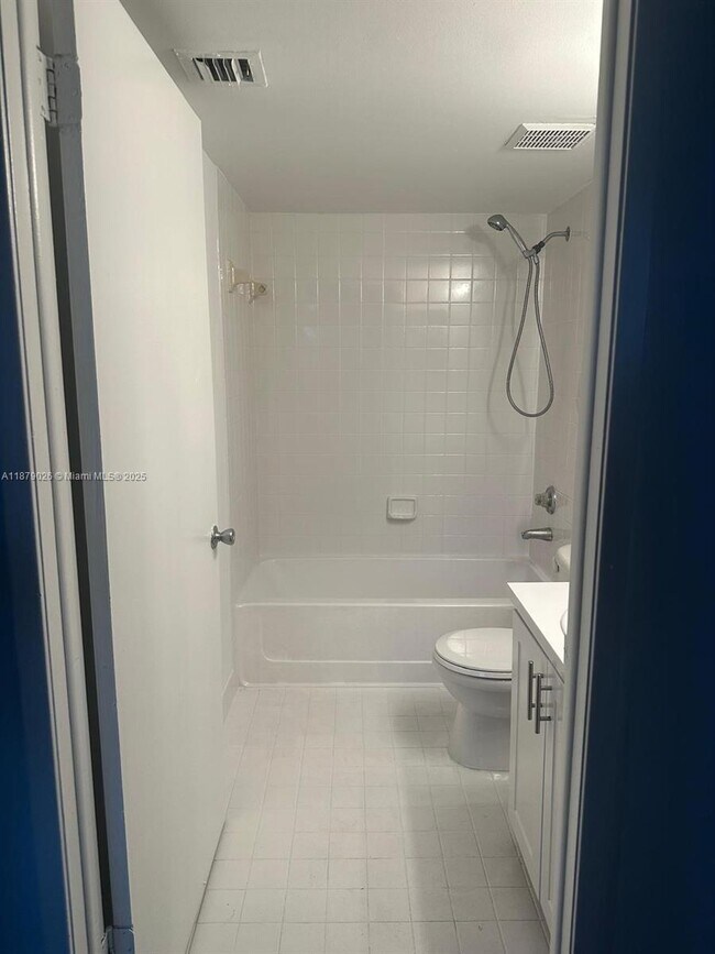 Photo - 9777 Nob Hill Ct Unit 9777