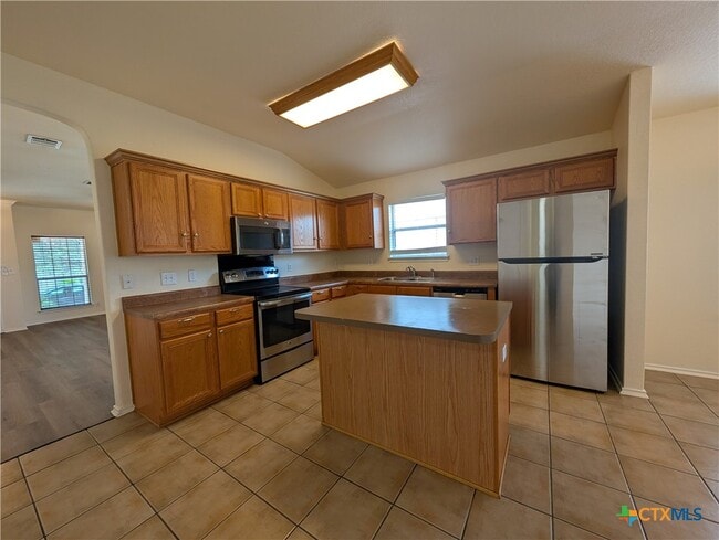 Photo - 268 Goliad Dr