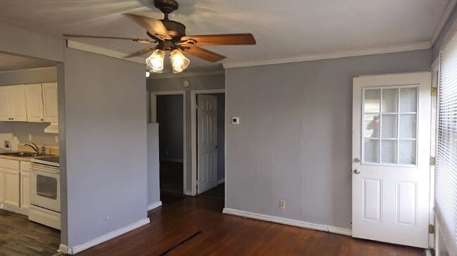 Photo - 137 Latimer Rd Unit 137