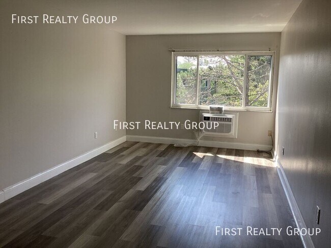 Photo - 5600 N Main St Unidad #302