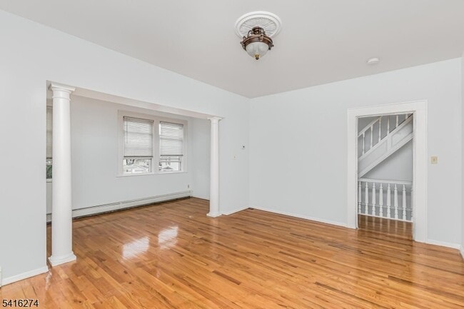 Photo - 57 Clinton Pl Unit 2