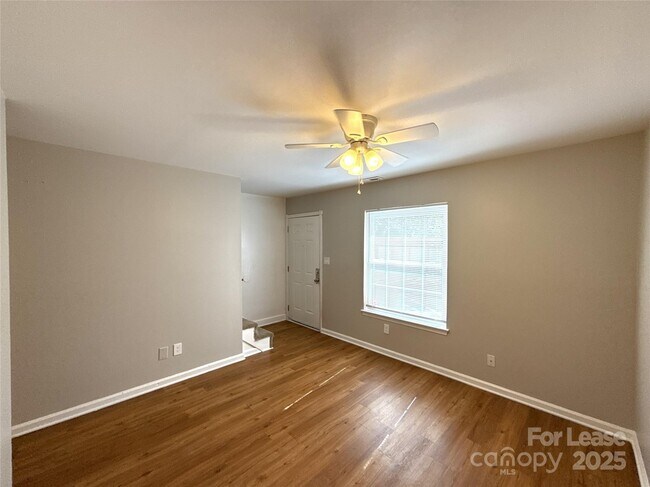 Photo - 409 Hawley Ave