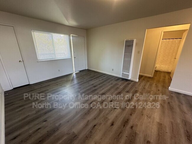 Photo - 626 Hendley St