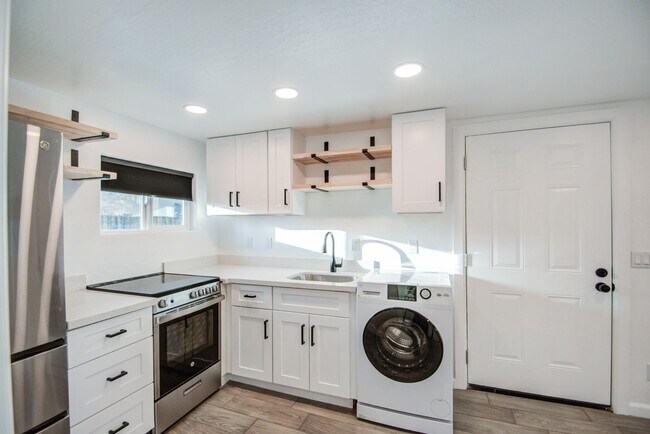 Photo - 322 N 17th Dr Unidad 322 N 17th Dr #2