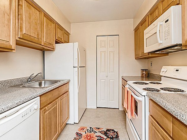 Photo - Lincoln Park Apartments and Townhomes