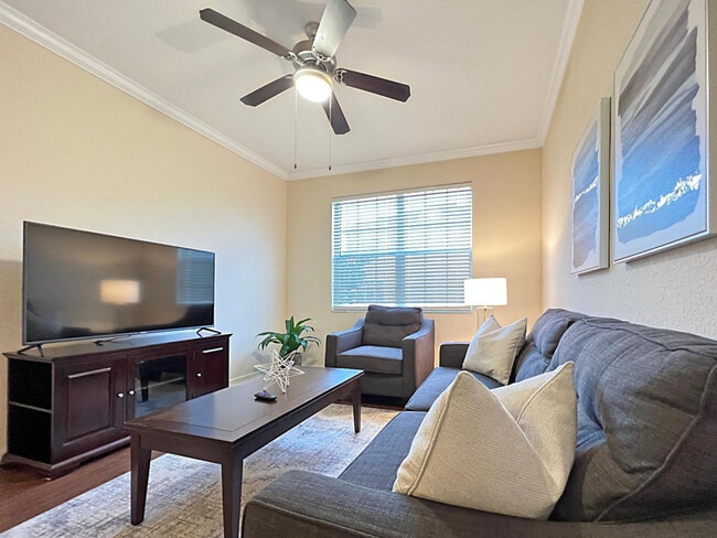 Photo - 9919 Montague St Unidad ID1050949P