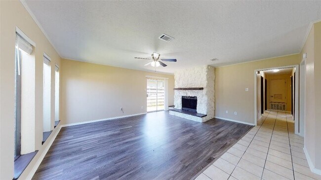 Photo - 4130 Willow Oak St