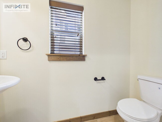 Photo - 3 Bedroom End Unit Condo in Bozeman
