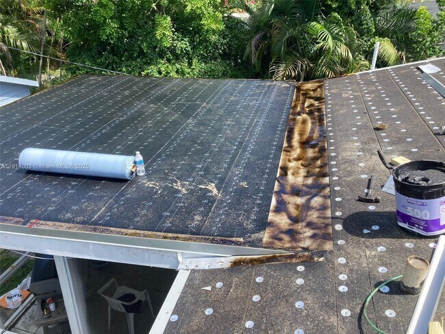 Photo - 19055 NW 62nd Ave Unidad 104 Rental