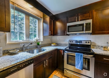 Building Photo - 122 Worthen Rd Unit 24 Rental