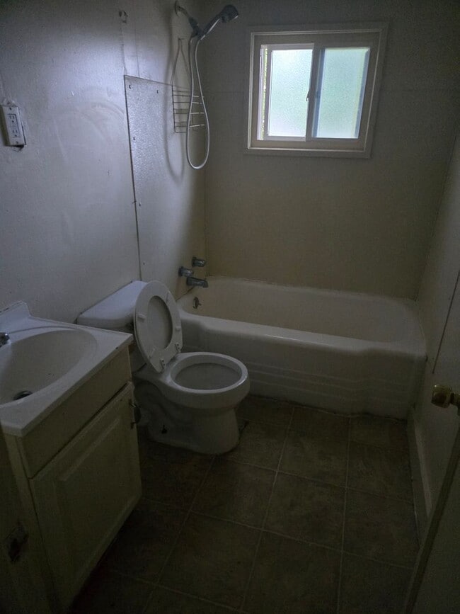 610 Turtle St Unit 3
