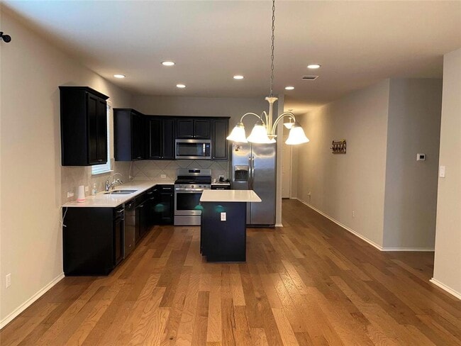 Photo - 180 Martha Dr