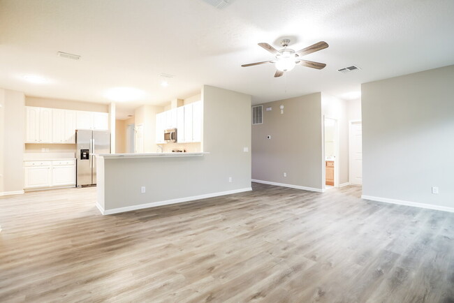 Photo - 179 Greenfield Dr