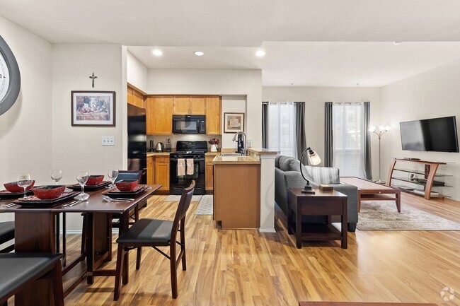 Building Photo - Downtown Island Hideaway -Mid Term Condo Unit 408