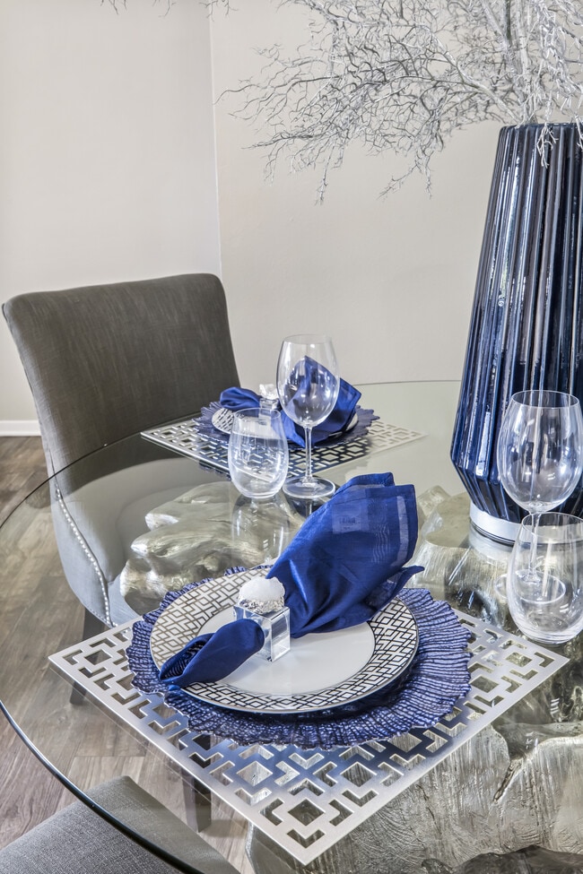 Dine in style! - Meridian at Stanford Ranch