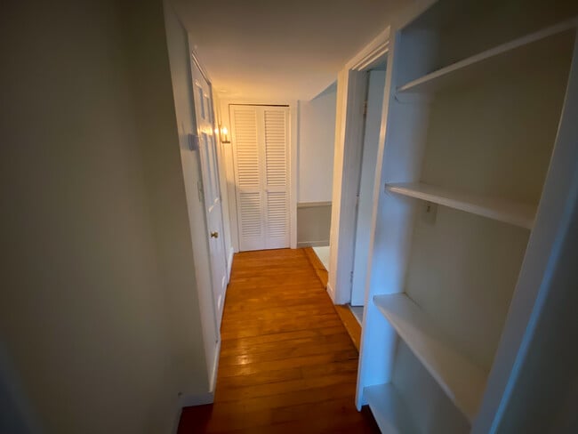 Hallway - 28 Market St Unit 1