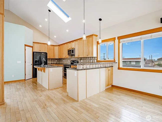 Photo - 4824 Willow Dr