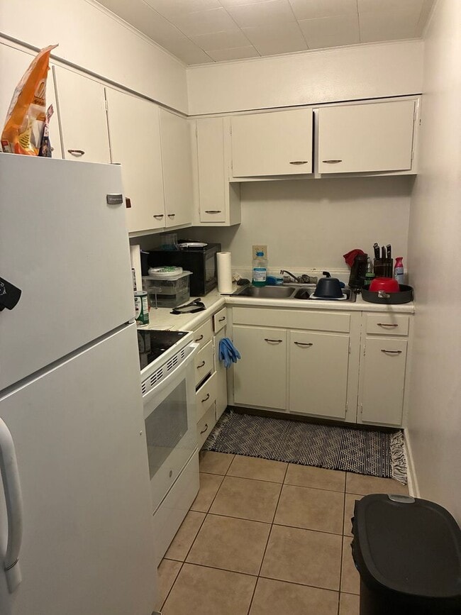Photo - 405 E 8th St Unit 03