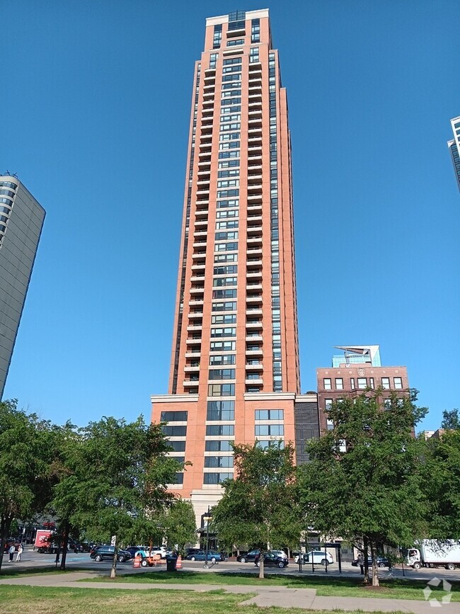 Building Photo - 1160 S Michigan Ave Unit 2302 Rental
