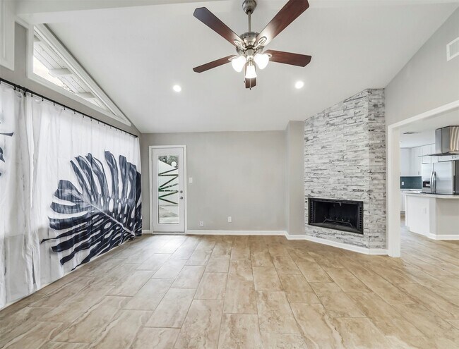 Photo - 5807 Burlinghall Dr