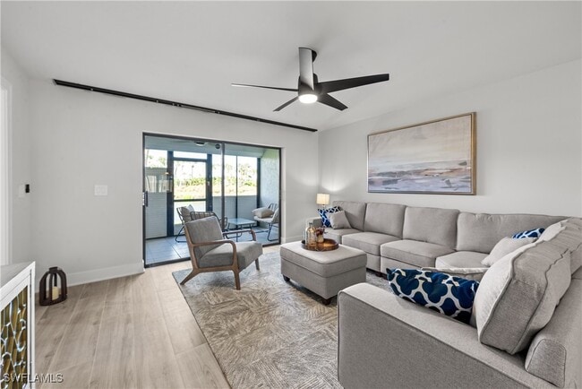 Building Photo - 16440 Kelly Cove Dr Unit 2806 Rental