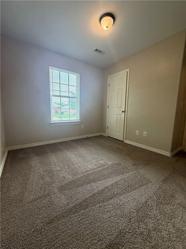 Photo - 312 Graystone Cir