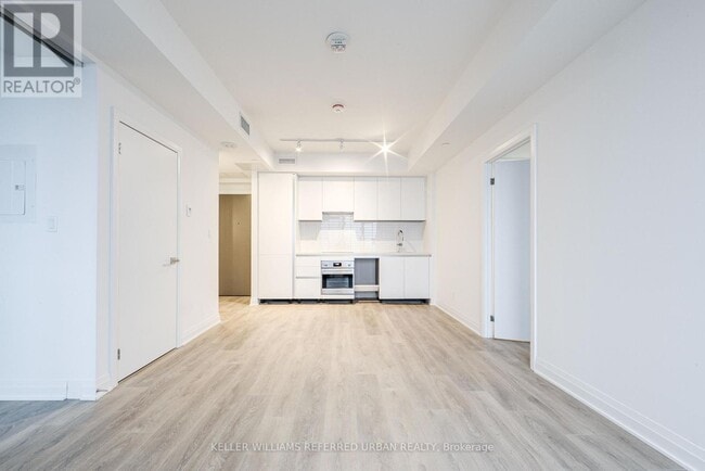 Photo - 4015 The Exchange Unit 4303