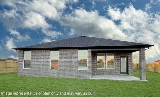 Photo - 2431 Longfellow Dr