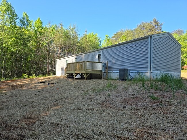 Photo - 1130 Freedom Rd