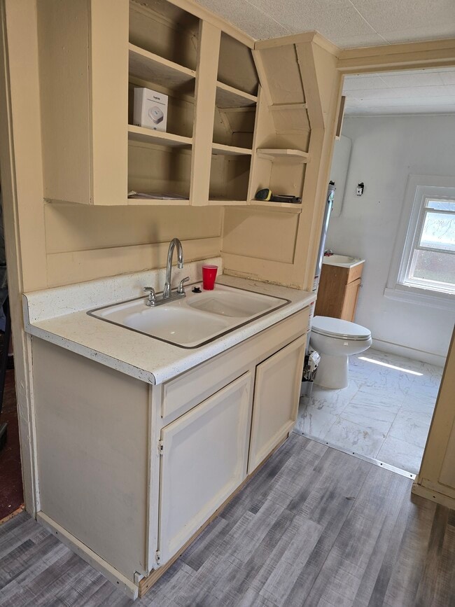 Photo - 1737 Sunset Ave