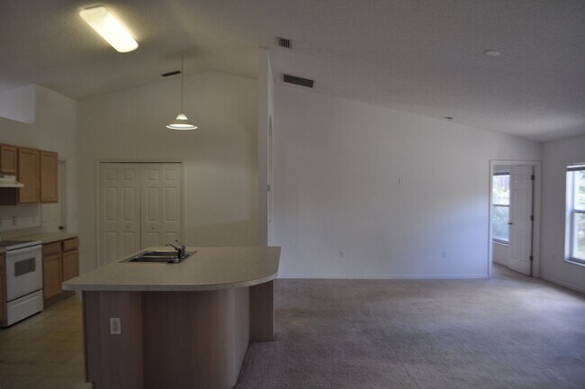 Photo - 3 Bedroom 2 Bath Home in Lehigh Woods