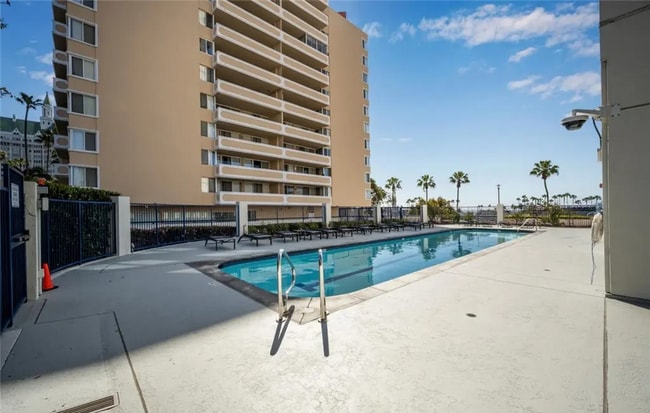 Photo - 525 E Seaside Way Unit 210