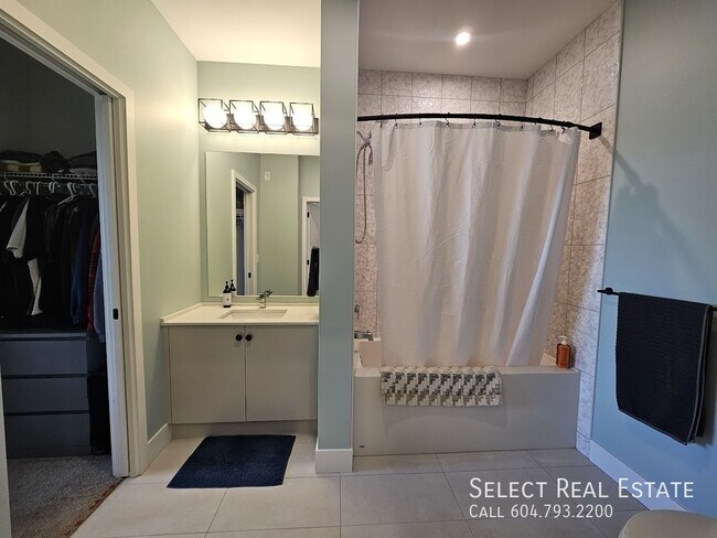 Photo - 45511 Campus Dr Unit 610
