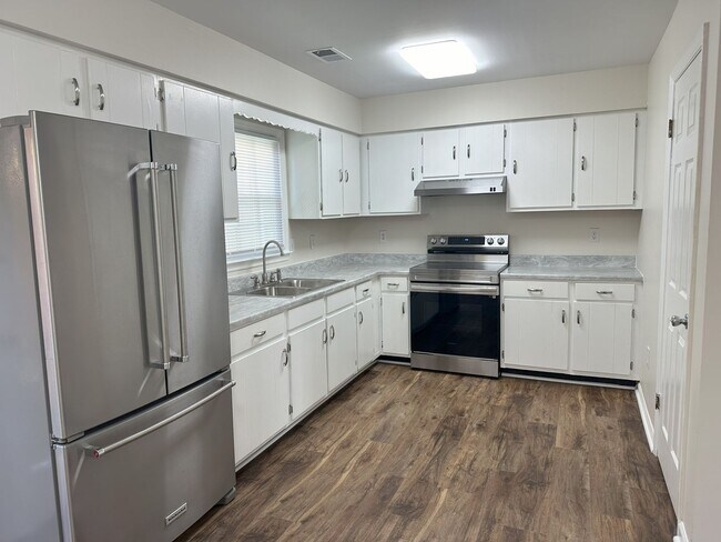 Photo - 113 Ash Hollow Dr