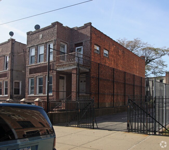 Photo - Remeeder Houses