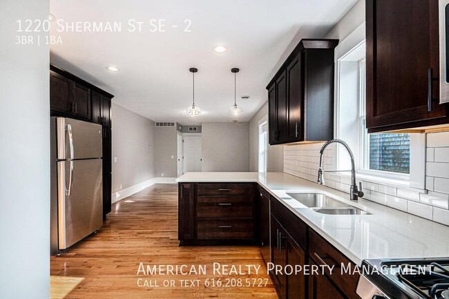 Photo - 1220 Sherman St SE Unit 2