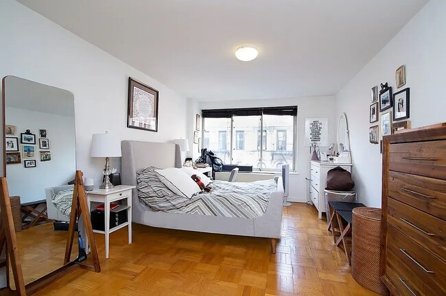 Building Photo - 227 Mulberry St Rental