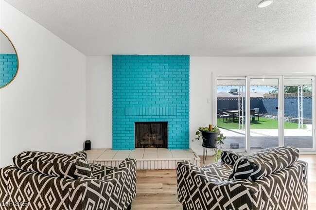 Photo - 4765 Monterrey Ave