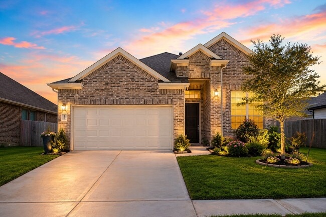 Building Photo - 8422 Bay Orchard Dr