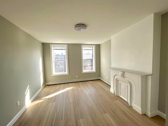 Photo - 208 7th St Unit 4L