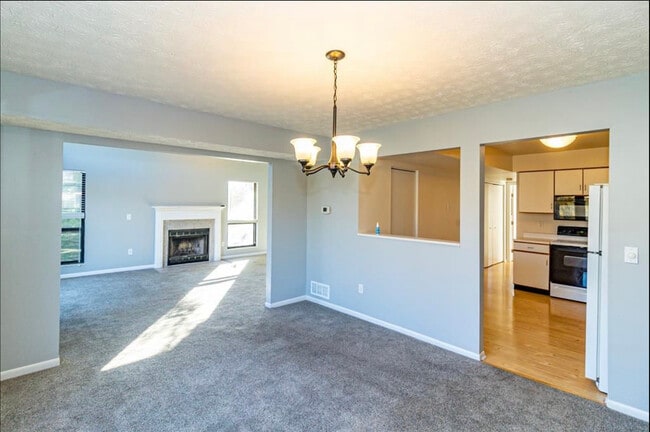Dining Area - 9412 Hunters Creek Dr