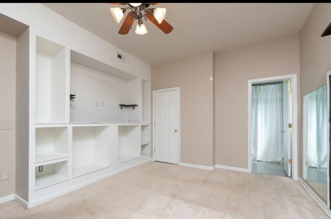 Photo - 2203 Edwards Ave