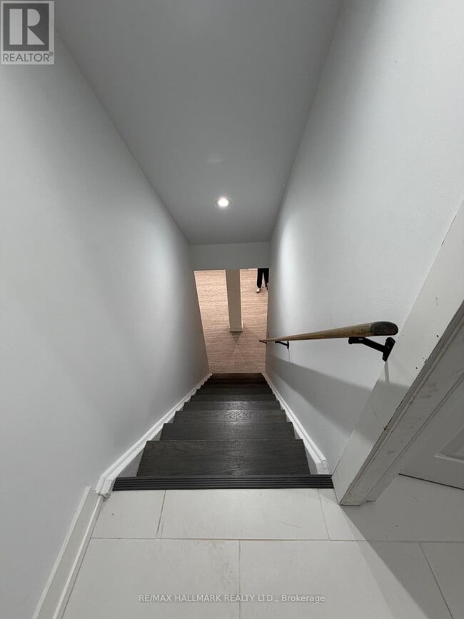 Photo - 1211 Bridge Gate Crescent