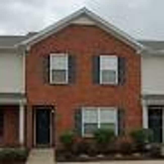 Building Photo - Townhome in Murfreesboro, TN